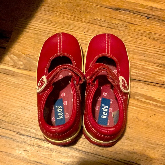 Keds toddler shoes size 5 1/2 red. Only wore once. - Picture 3 of 4